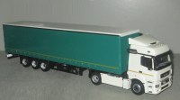 Масштабная модель 1:43 Седельный тягач 4х2 КамАЗ-5490 белый со шторным полуприцепом НефАЗ-93341 зеленый, Автоистория (АИСТ) для ПАО КАМАЗ)